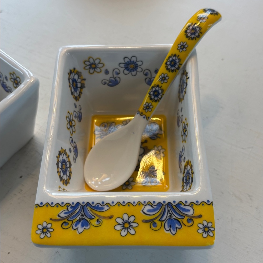 Floral Yellow and Blue Condiment Set - Picture 2 of 6